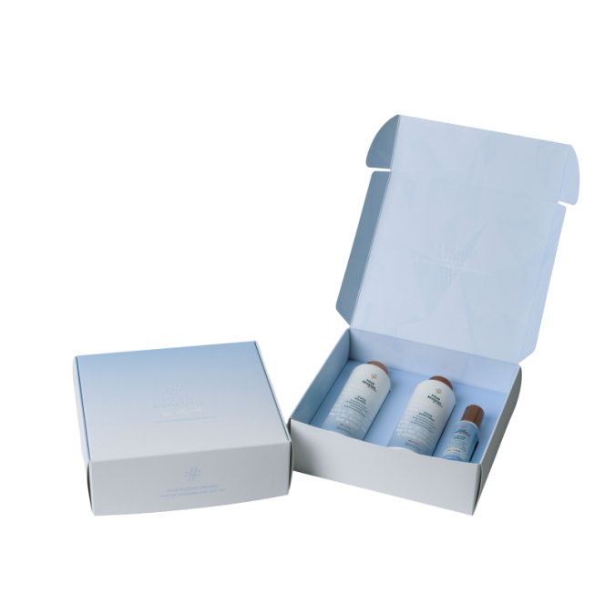 FOUR REASONS Winter Wonderland Gift Set